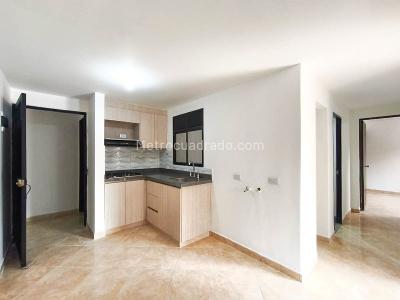 Apartamento de 3 alcobas en arriendo en Santa Lucia, Medellín, 55 m² · foto 4 de 14