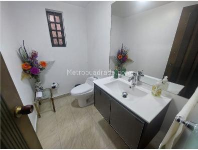 Casa de 4 alcobas en venta en Norte De Bogota, Bogotá, 255 m² · foto 10 de 15