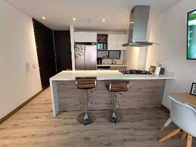 Apartamento de 2 alcobas en venta en Santa Paula Norte, Bogotá, 69 m² · foto 2 de 13