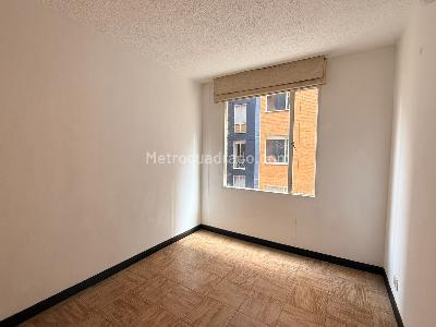 Apartamento de 3 alcobas en venta en Pradera Norte, Bogotá, 54 m² · foto 8 de 20