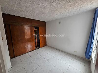 Apartamento de 3 alcobas en venta en San Antonio Norte, Bogotá, 67 m² · foto 13 de 14