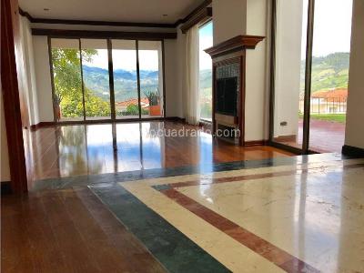 Casa de 4 alcobas en venta en Tejar, Manizales, 345 m² · foto 2 de 20