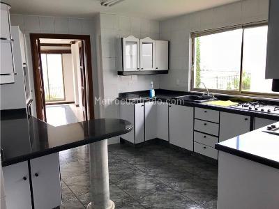 Casa de 4 alcobas en venta en Tejar, Manizales, 345 m² · foto 6 de 20