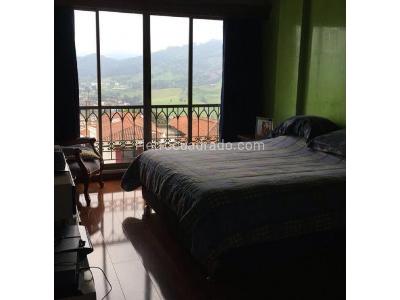 Casa de 4 alcobas en venta en Tejar, Manizales, 345 m² · foto 10 de 20