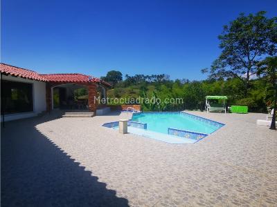 Casa en arriendo en San Bernardo Del Viento, Manizales · foto 2 de 20