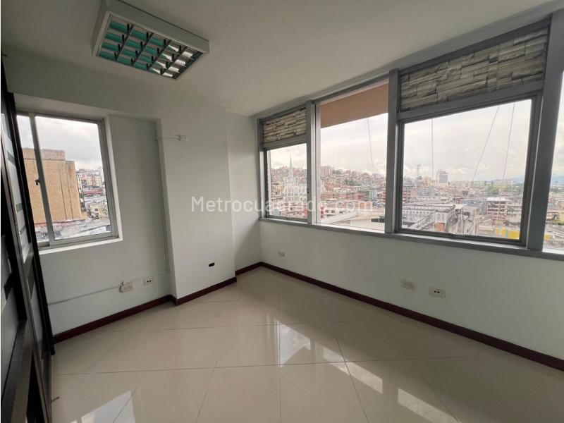 Oficina en Arriendo, Centro, Manizales - Vista 2