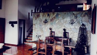 Casa de 4 alcobas en venta en Via Armenia, Manizales, 600 m² · foto 9 de 11