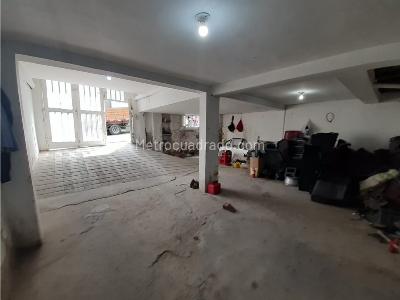 Casa de 5 alcobas en venta en Los Agustinos, Manizales, 315 m² · foto 5 de 16