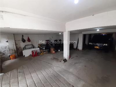 Casa de 5 alcobas en venta en Los Agustinos, Manizales, 315 m² · foto 6 de 16