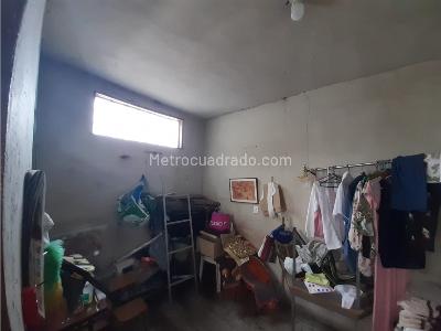 Casa de 5 alcobas en venta en Los Agustinos, Manizales, 315 m² · foto 8 de 16
