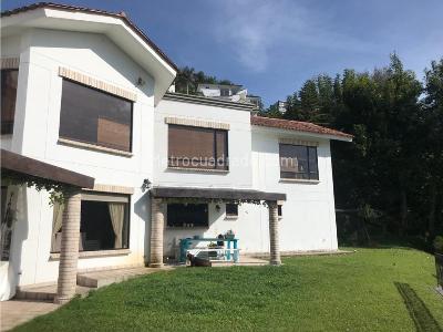 Casa en venta en El Trebol, Manizales · foto 2 de 12