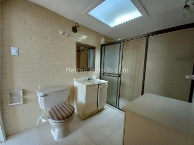 Casa de 5 alcobas en venta en La Estrella, Manizales, 290 m² · foto 19 de 20