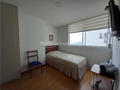 Apartamento de 2 alcobas en venta en Saenz, Manizales, 81 m² · foto 6 de 14