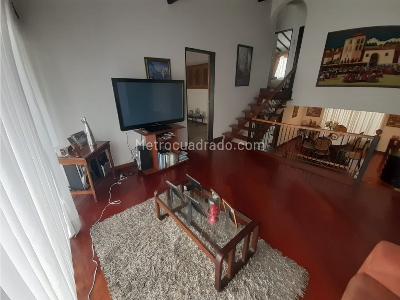 Casa de 5 alcobas en venta en Palermo, Manizales, 227 m² · foto 7 de 20