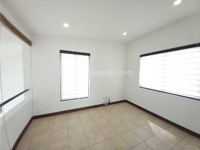 Casa en venta en Arenillo, Manizales · foto 3 de 20