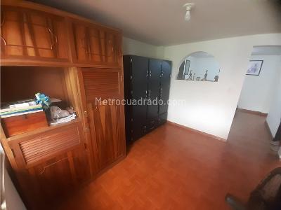 Casa de 5 alcobas en venta en Viveros, Manizales, 180 m² · foto 15 de 20