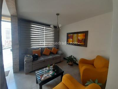 Casa de 4 alcobas en venta en Altos De Granada, Manizales, 216 m² · foto 6 de 20