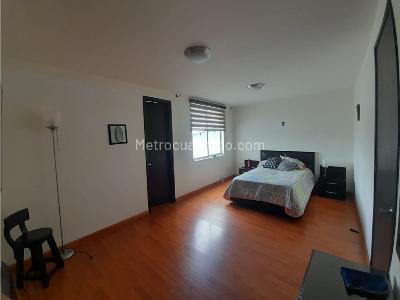 Casa de 4 alcobas en venta en Altos De Granada, Manizales, 216 m² · foto 12 de 20