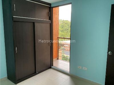 Apartamento en venta en Nogales, Manizales · foto 4 de 9