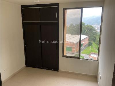 Apartamento en venta en Nogales, Manizales · foto 7 de 9