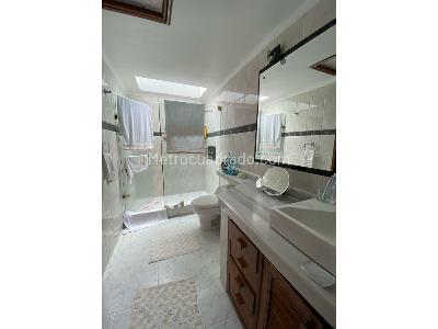 Casa de 4 alcobas en venta en El Trebol, Manizales, 260 m² · foto 14 de 20