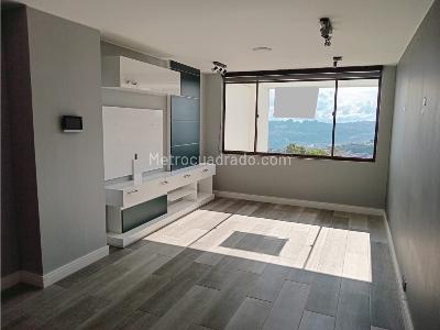 Apartamento en venta en Sancancio, Manizales · foto 2 de 19