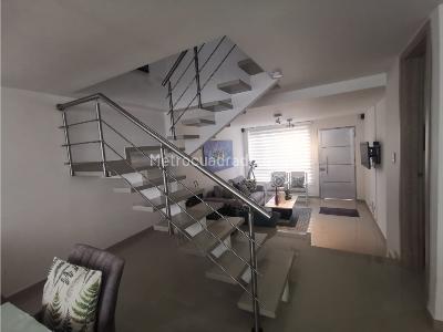 Casa en venta en La Francia, Manizales · foto 2 de 18