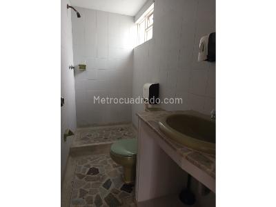 Casa de 3 alcobas en venta en Cable, Manizales, 270 m² · foto 9 de 10