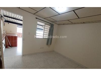 Casa de 3 alcobas en venta en Los Alcazares, Manizales, 200 m² · foto 13 de 20