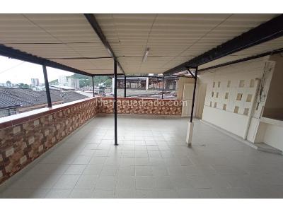 Casa de 3 alcobas en venta en Los Alcazares, Manizales, 200 m² · foto 18 de 20