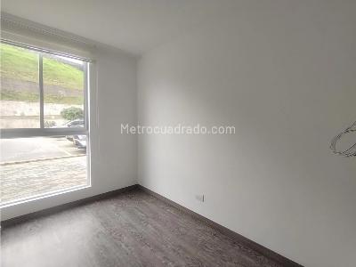 Apartamento en venta en Milan, Manizales · foto 4 de 12