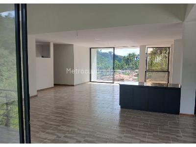 Casa en venta en San Bernardo Del Viento, Manizales · foto 2 de 15