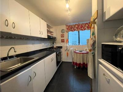 Apartamento de 3 alcobas en venta en San Cancio, Manizales, 91 m² · foto 5 de 10