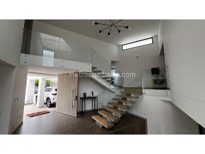 Casa en venta en El Trebol, Manizales · foto 2 de 20