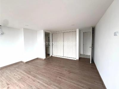 Apartamento en venta en Chipre, Manizales · foto 3 de 18