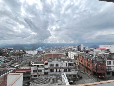 Apartamento en venta en Chipre, Manizales · foto 9 de 18
