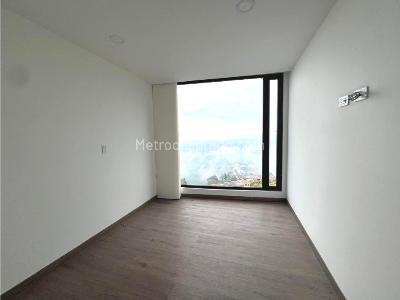 Apartamento de 3 alcobas en venta en Chipre, Manizales, 90 m² · foto 3 de 19