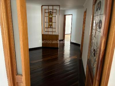 Apartamento de 4 alcobas en venta en San Cancio, Manizales, 150 m² · foto 8 de 11