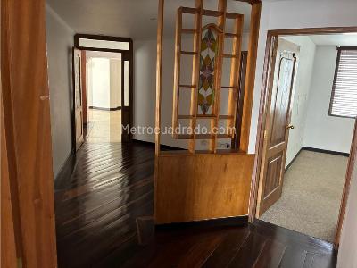 Apartamento de 4 alcobas en venta en San Cancio, Manizales, 150 m² · foto 10 de 11