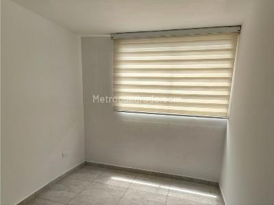Apartamento de 3 alcobas en venta en La Francia, Manizales, 62 m² · foto 4 de 13