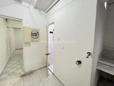 Apartaestudio en arriendo en El Carmen, Manizales · foto 2 de 9