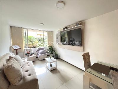 Apartamento en venta en Colseguros, Manizales · foto 5 de 13
