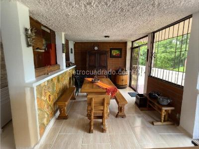 Casa en venta en La Cabaña, Manizales · foto 2 de 10