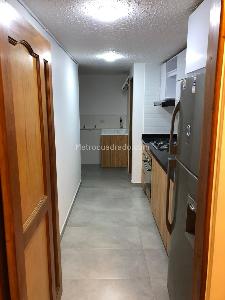 Apartamento de 3 alcobas en venta en Cedritos, Bogotá, 92 m² · foto 6 de 17