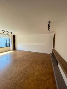 Apartamento de 2 alcobas en arriendo en Chico Norte, Bogotá, 99 m² · foto 2 de 8