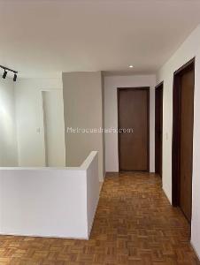 Apartamento de 2 alcobas en arriendo en Chico Norte, Bogotá, 99 m² · foto 5 de 8