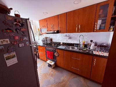 Apartamento de 3 alcobas en venta en Cedritos Belmira, Bogotá, 98 m² · foto 4 de 20
