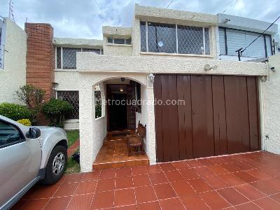 Casa de 4 alcobas en venta en Contador Cedritos, Bogotá, 274 m² · foto 3 de 20