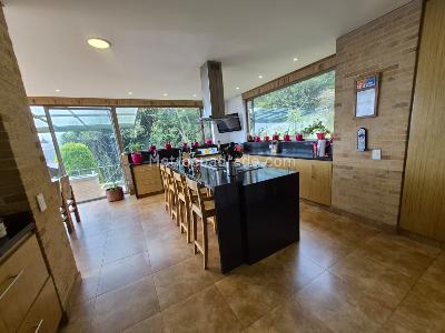 Casa de 4 alcobas en venta en Chía, 428 m² · foto 3 de 16