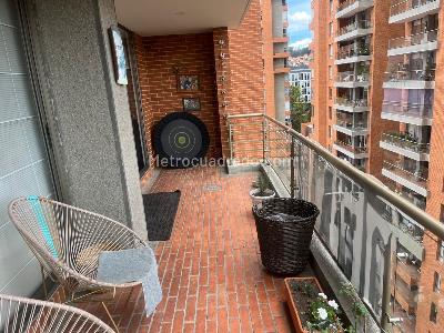 Apartamento de 3 alcobas en venta en Mazuren Colina, Bogotá, 180 m² · foto 3 de 17